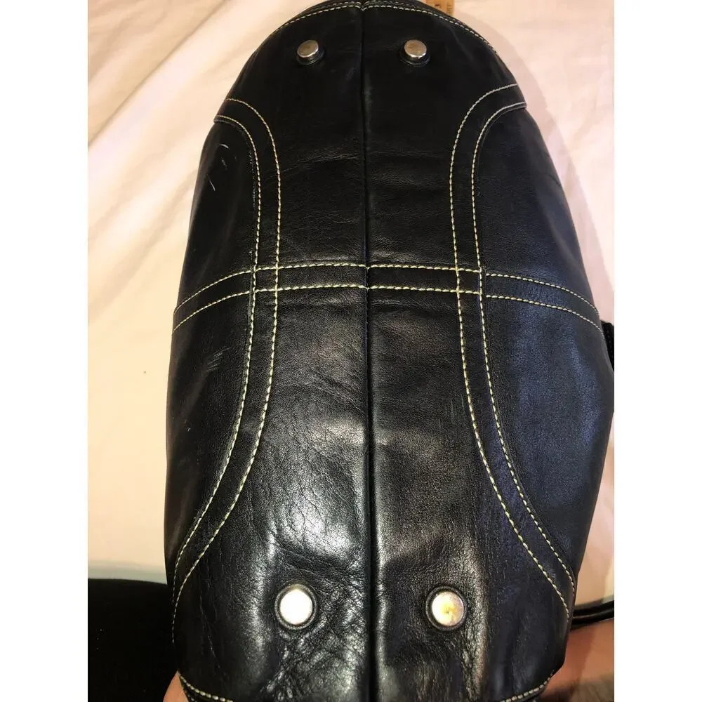 Vintage Coach Soho 5570 Large Carry All Bag Black Y2K Contrast Stitch Buckle